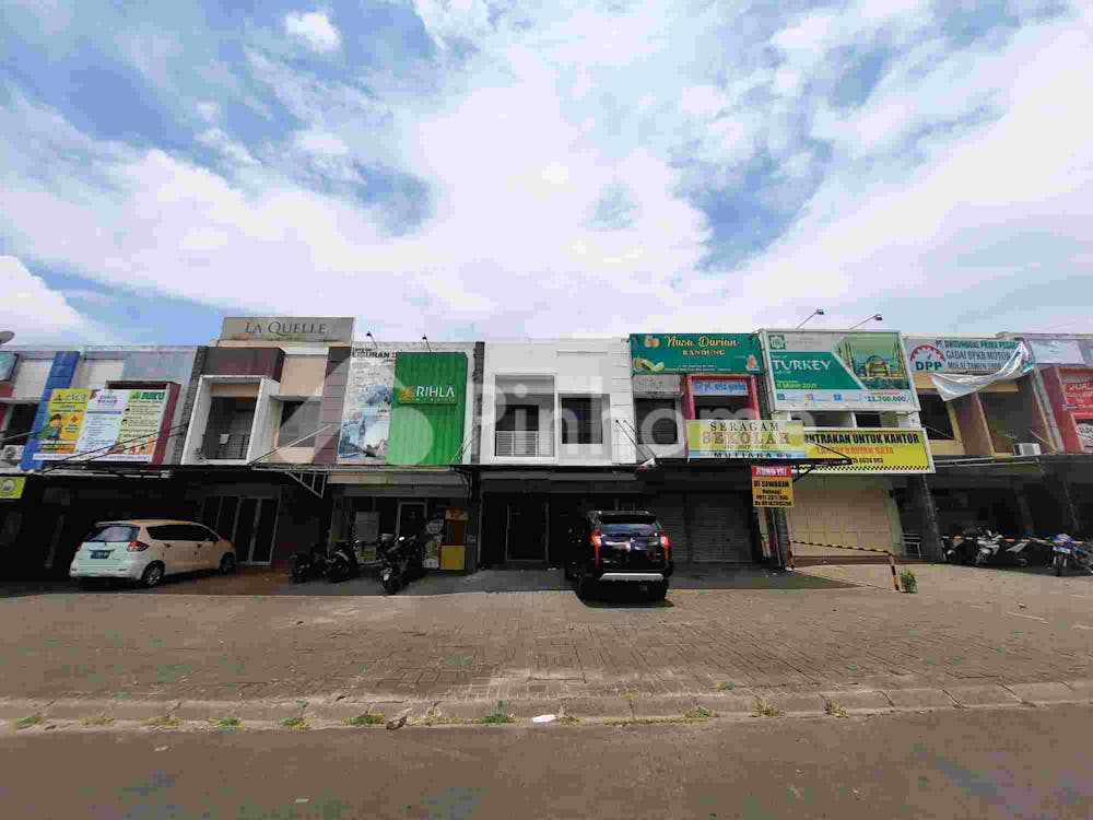 Disewakan Ruko Lokasi Strategis Dekat Pasar Cikaso di Jalan Cikadut | Pinhome