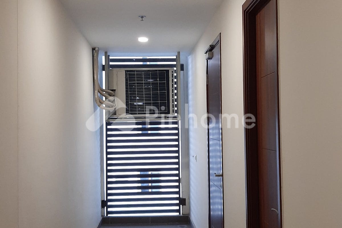 similar property disewakan apartemen lokasi bagus di apartemen hegarmanah residence  jl  hegarmanah - 21