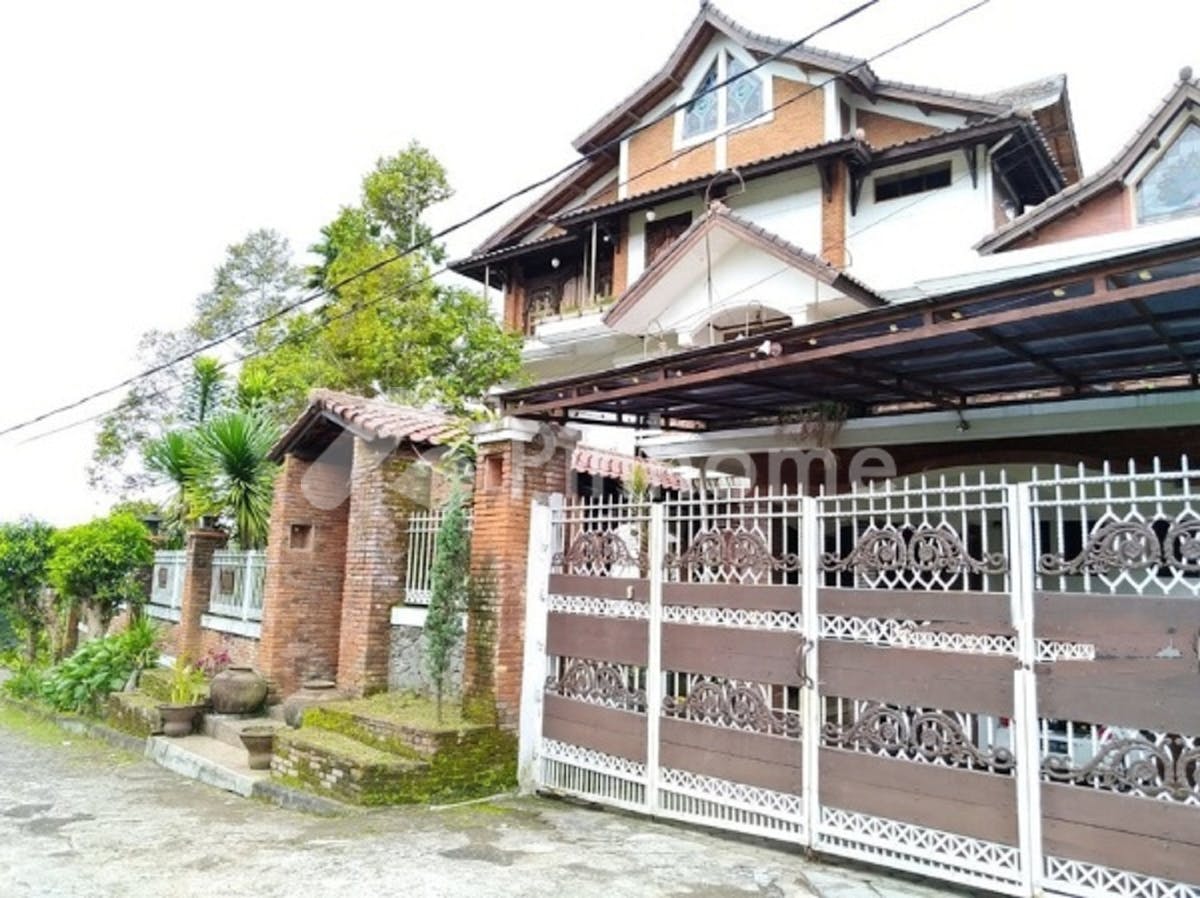 Dijual Rumah Siap Huni di Setiabudi Regency, Setiabudi, Bandung, Jawa Barat - Gambar 1