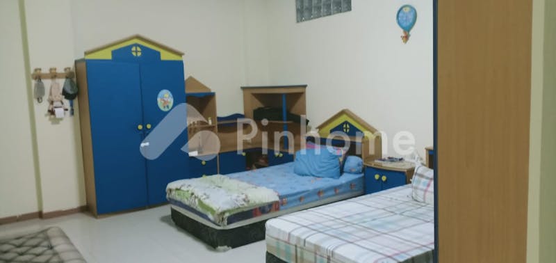 dijual ruko 4 lantai super strategis di jl  raya kopo - 6