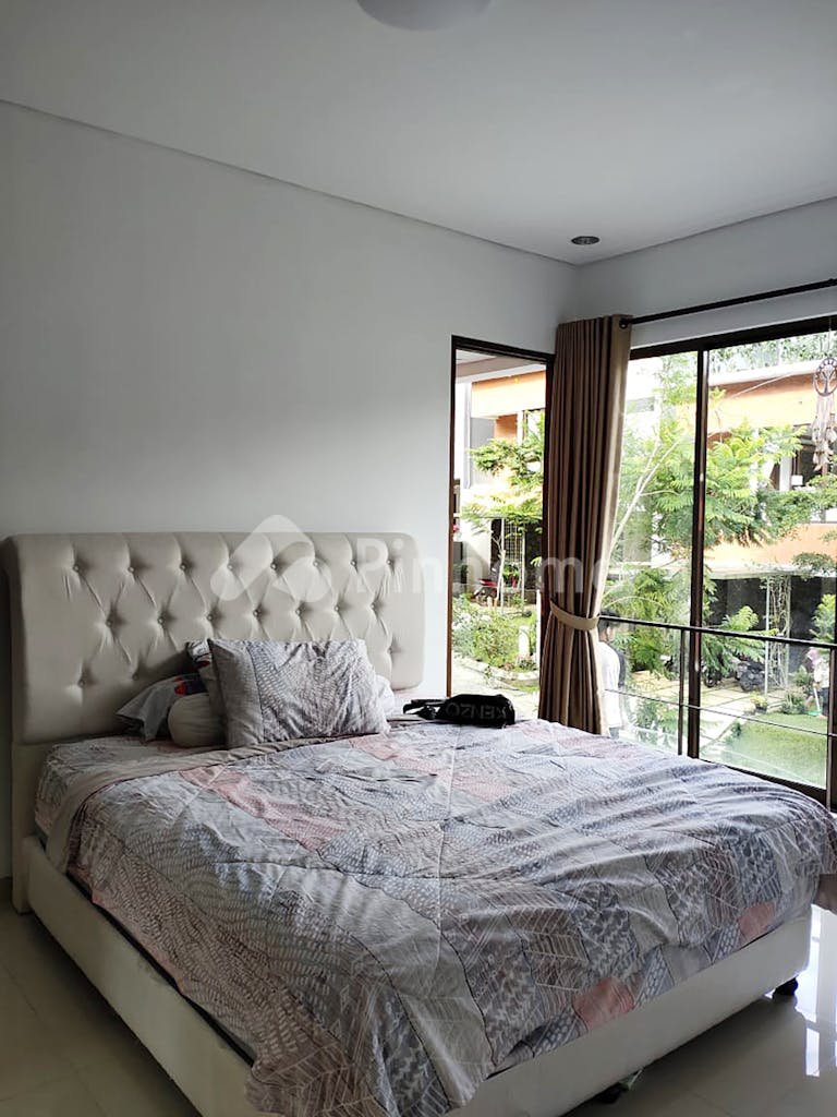 Dijual Rumah Lokasi Bagus Dekat Alun-Alun Lembang di Pramestha Resort - Gambar 4