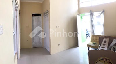 disewakan rumah nyaman dan asri dekat cimahi mall di perumahan buana flamingo  jl  padat karya  rt 01 rw 01 - 2