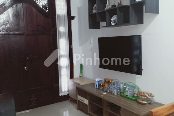 dijual rumah sangat strategis dekat pasar di sibang gede  80352 - 6