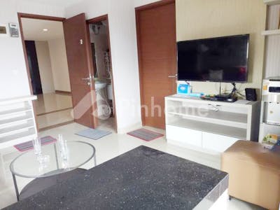 disewakan apartemen lingkungan nyaman di apartment sudirman suites jl  jend  sudirman  bandung - 2