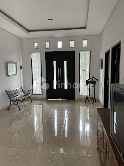 dijual rumah siap huni di jl  mutiara raya no  20 - 4