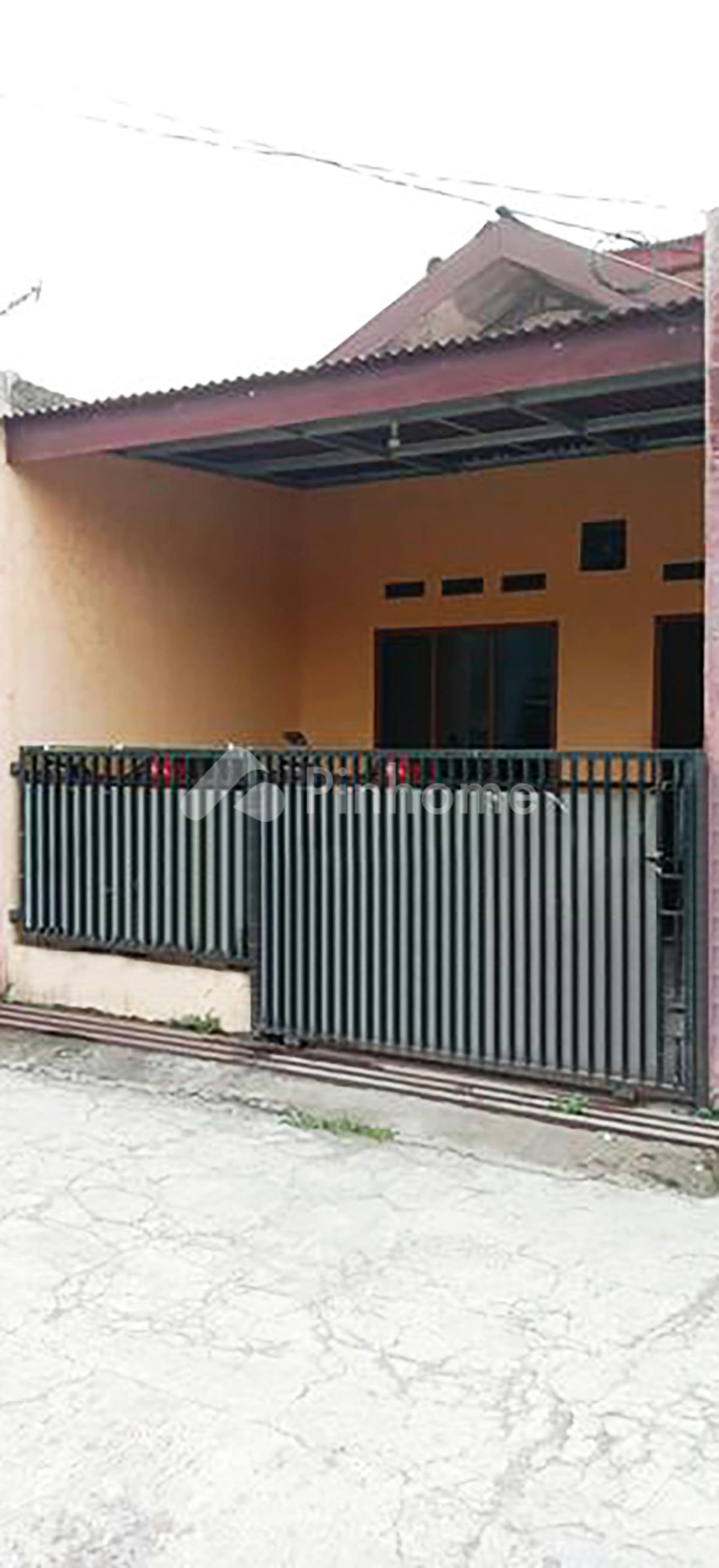 Dijual Rumah Nyaman dan Asri Dekat Perbelanjaan di Jl. Pandanwangi, Cileunyi - Gambar 1