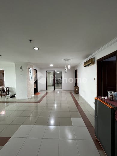 dijual apartemen fasilitas terbaik di pluit karang barat - 9