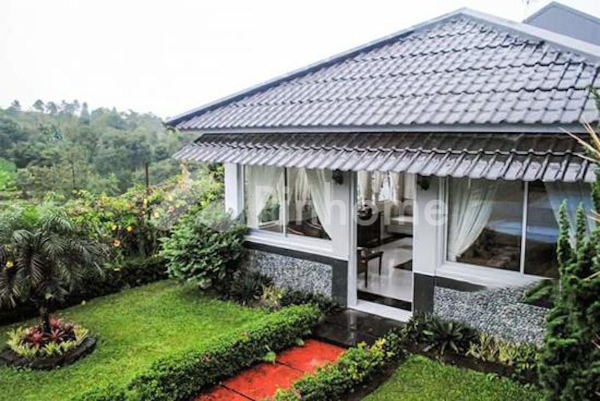 Dijual Rumah Siap Huni di Cisarua, Bogor - Gambar 1