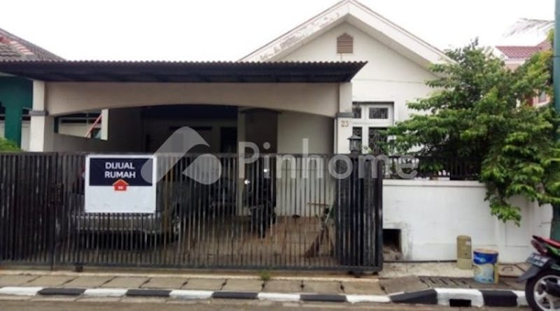 dijual rumah siap pakai di  bnis  fcl  blok gg no 23 - 1