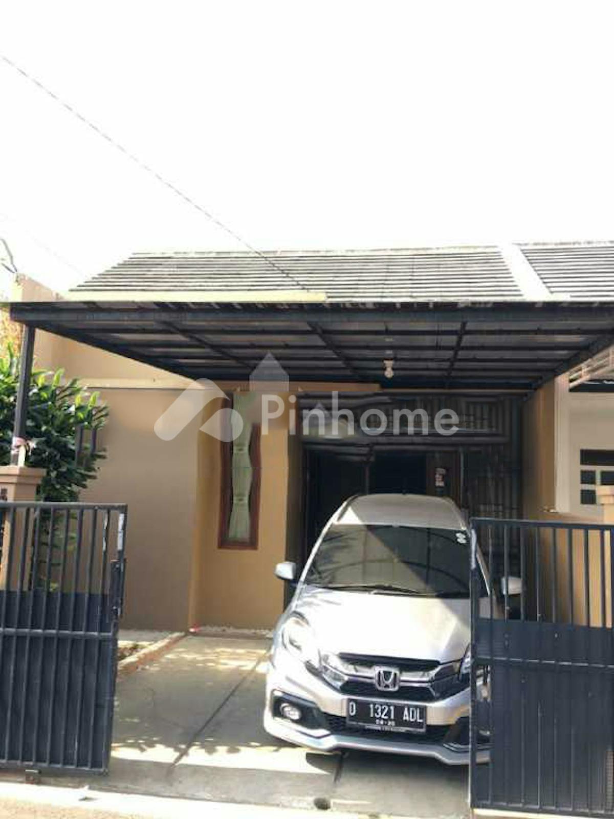 Dijual Rumah Siap Pakai Dekat Fasilitas Kesehatan di Jl. Ciwastra - Gambar 1