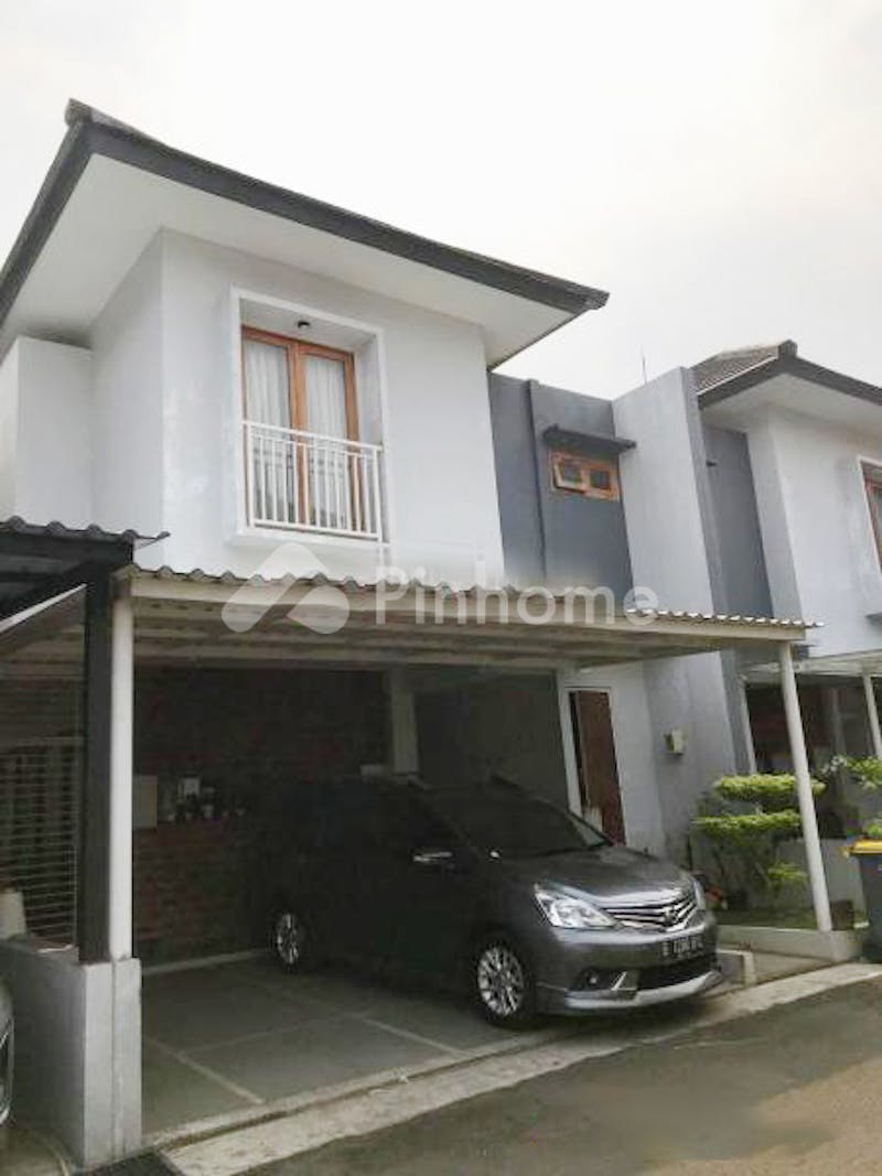 dijual rumah fasilitas terbaik di grand pinang cirendeu - 1