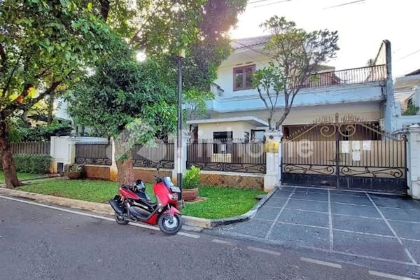 dijual rumah nyaman dan asri di menteng - 1