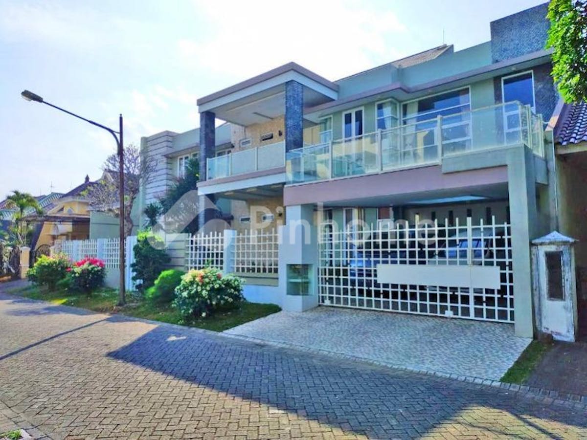 Dijual Rumah Siap Pakai di Jalan Raya Golf Utama Tirtomoyo Pakis Kab. Malang - Gambar 1