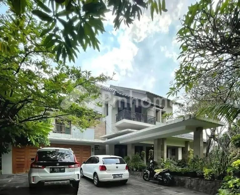 dijual rumah lokasi bagus di dharmawangsa - 1