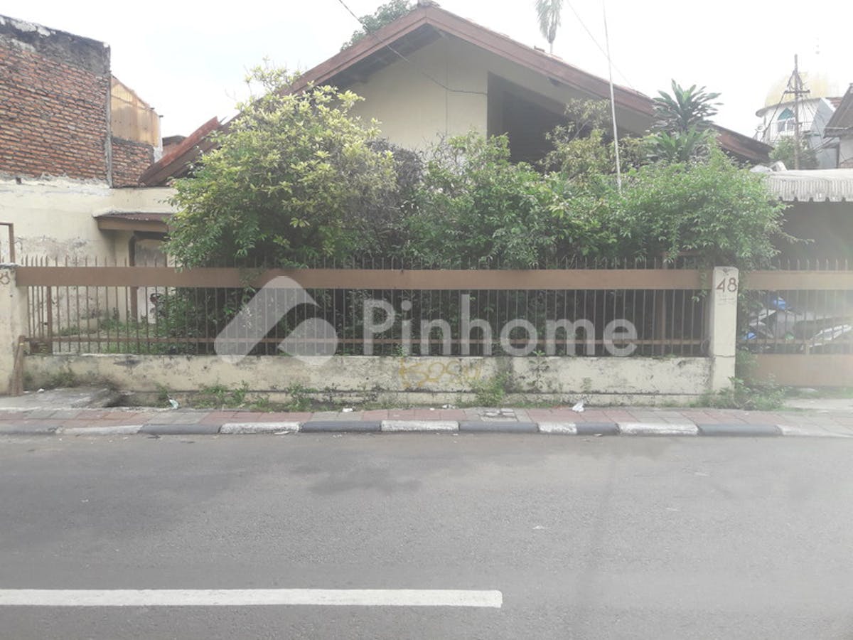 Dijual Rumah Siap Pakai di Jalan Pramuka, Jakarta Timur - Gambar 1