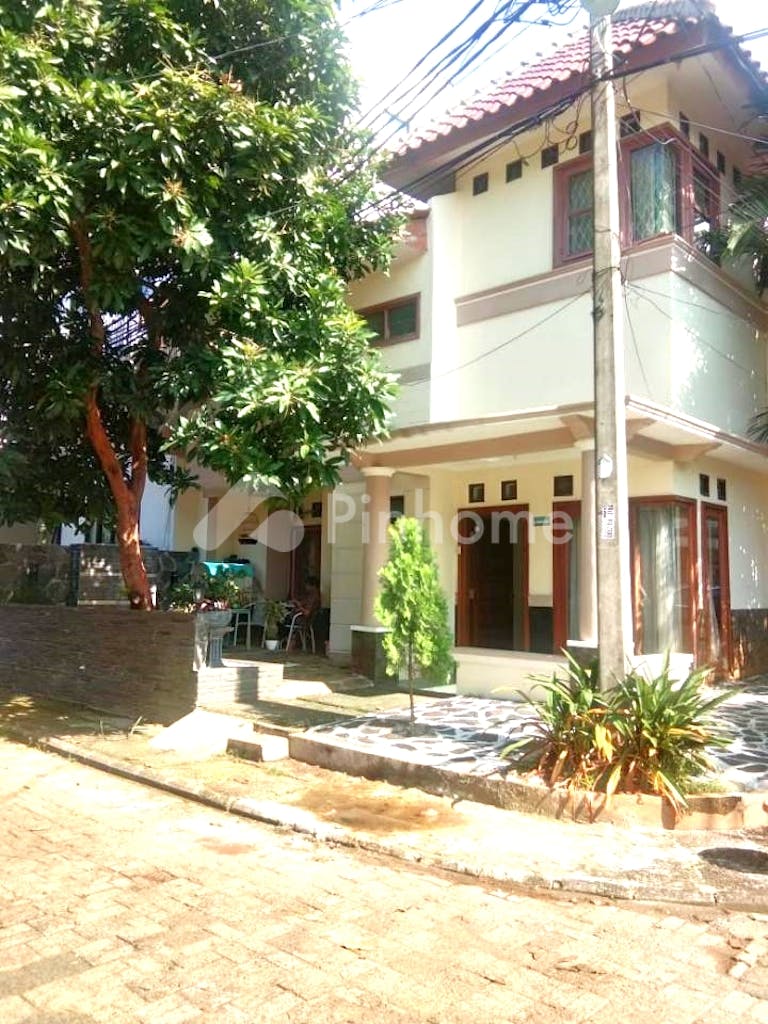 Dijual Rumah Lokasi Strategis di Komplek Taman Puspa Depok, Jalan Taman Puspa - Gambar 2