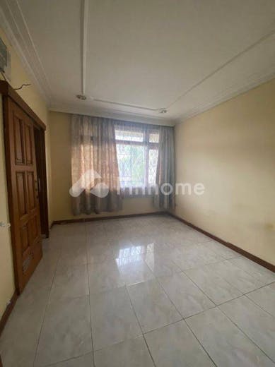 dijual rumah jarang ada di pondok indah  jakarta selatan - 4