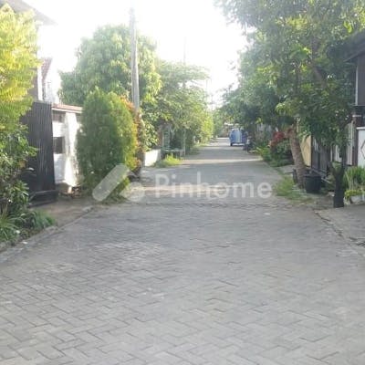 dijual rumah nyaman dan asri di perum kahuripan nirwana cluster gardenia sidoarjo kota  cluster gardenia  jl  kahuripan nirwana village   babatan  jati  kec  sidoarjo  kabupaten sidoarjo  jawa timur 61226 - 2