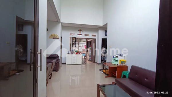 dijual rumah nyaman dan asri di perum puri surya jaya - 2