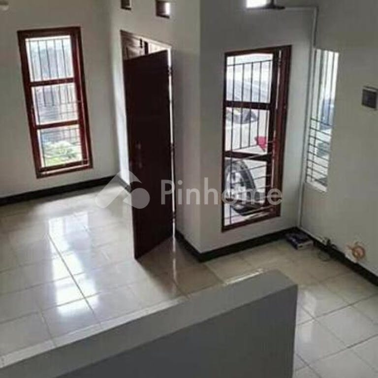 dijual rumah sangat strategis di jagakarsa - 2