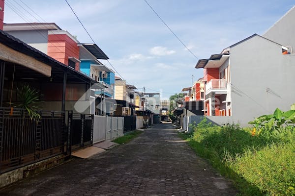 dijual rumah siap pakai dekat dengan rsu tere margarethr di jl  pasar 1 setiabudi - 3