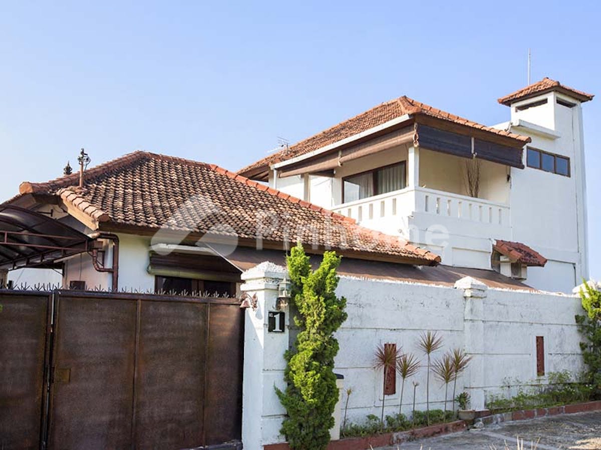 Dijual Rumah Villa Fully Furnished Dekat Kawasan Wisata di Padangsambian Klod/Kelod - Gambar 1