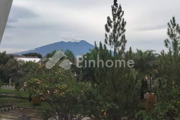 dijual rumah sangat strategis di kompleks bukit cimanggu city - 2