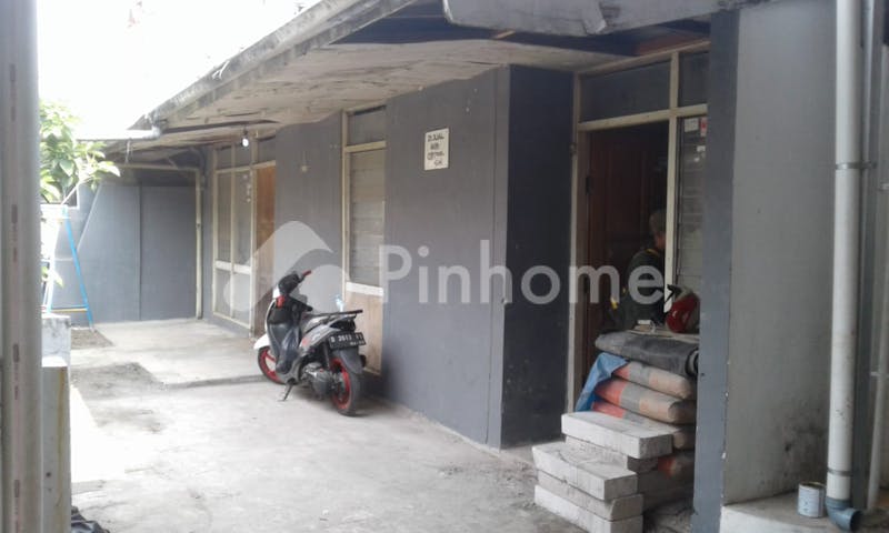 dijual rumah lokasi strategis area coblong di perumnas sadang serang  bandung - 2