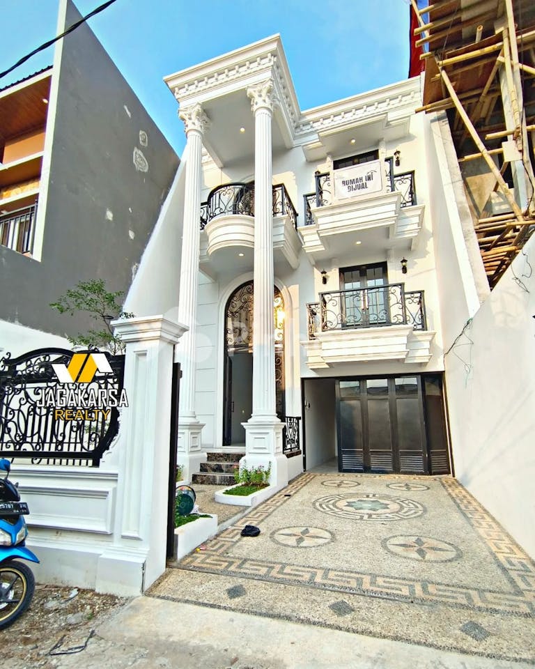 dijual rumah european classic di jagakarsa di jagakarsa - 2