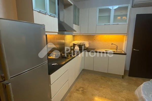 disewakan apartemen mewah 2br lokasi strategis di apartemen the capital residences - 11