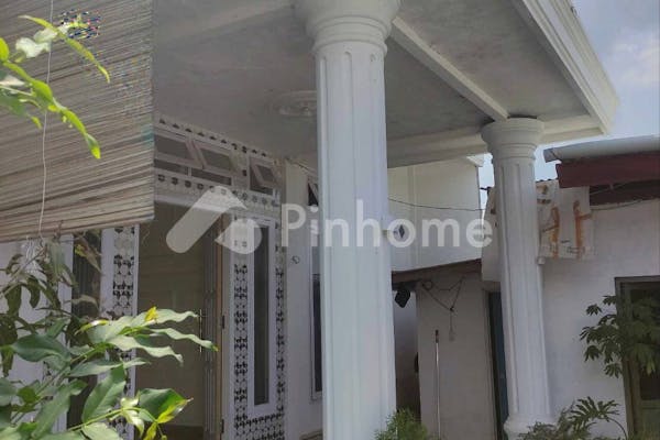 dijual rumah dan tempat usaha hidrolik mobil di jln  wage rudolf supratman  23 polos  metro - 2