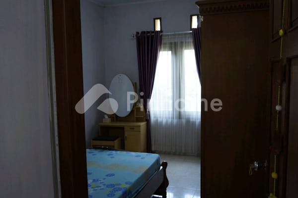 dijual rumah 2 lantai full furnished di jl raya magelang bandongan - 16