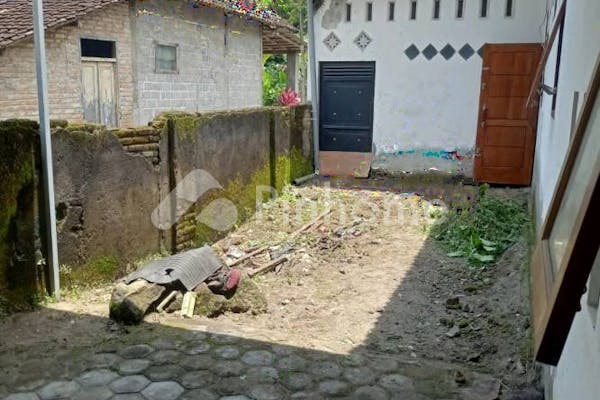 dijual rumah lokasi strategis di jalan setiabakti belakang pasar kras kediri - 18