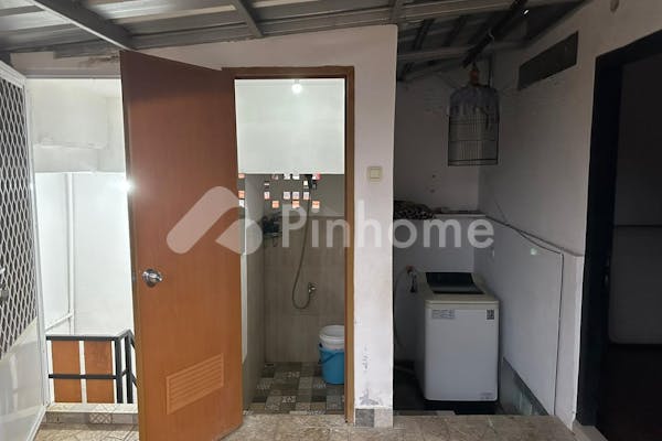 dijual rumah tingkat bangunan kokoh di cempaka putih jakarta pusat - 27