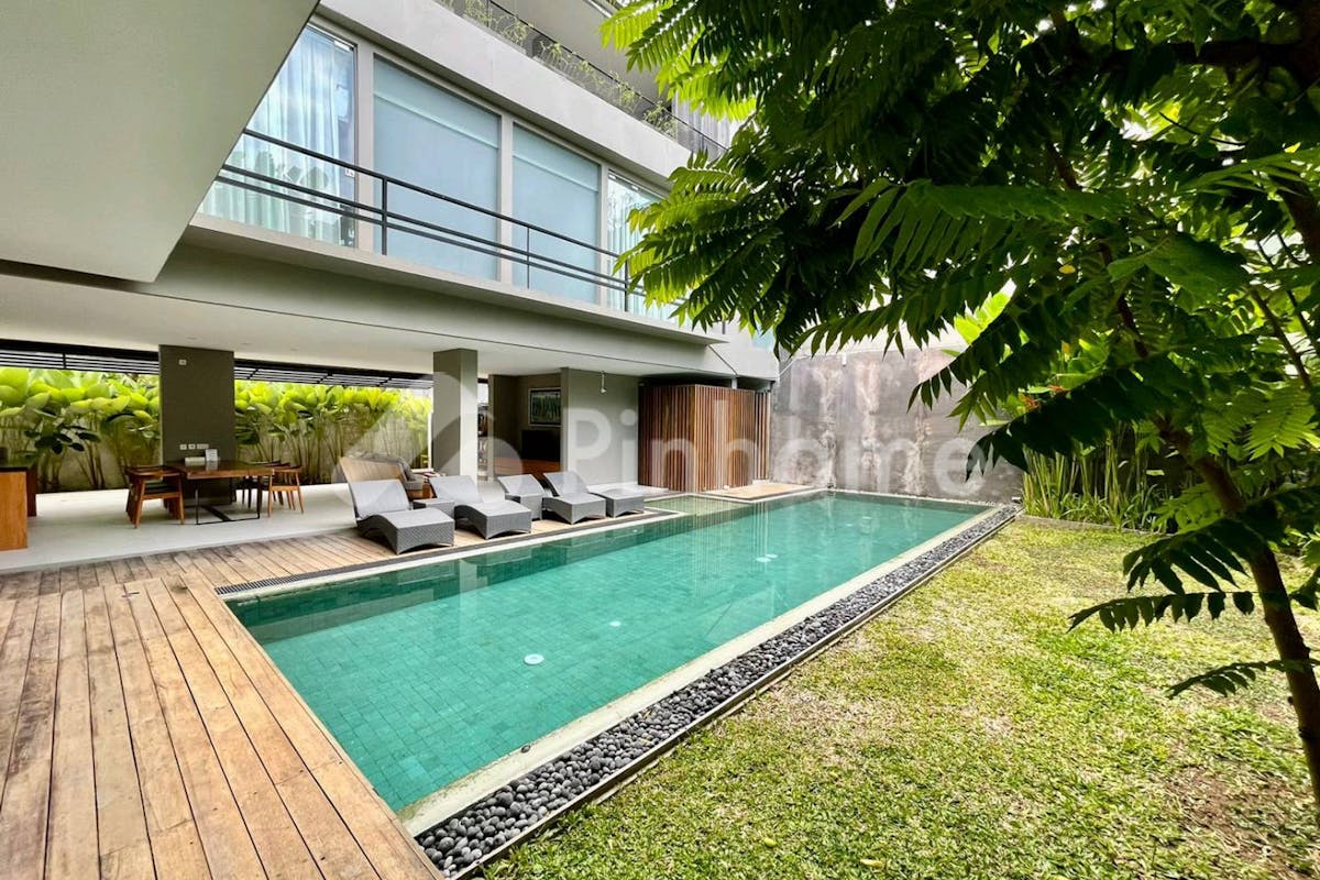 similar property dijual rumah villa modern etnik siap pakai di jl  pantai berawa - 1