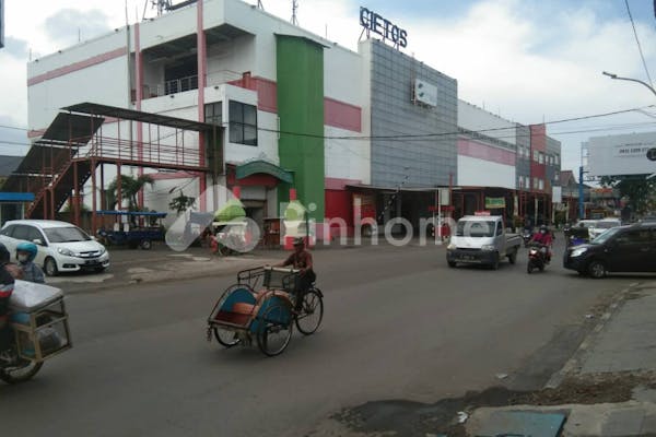 disewakan ruko mall cietos di jalan raya rajawali kota cirebon - 1