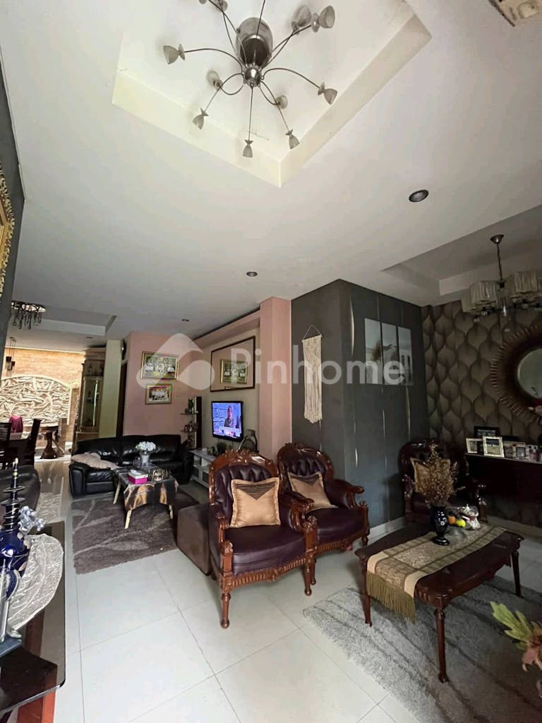 dijual rumah secondary dalam komplek di tanjung barat - 20