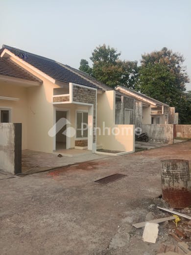 dijual rumah cluster di bekasi di jalan sadar bekasi - 4