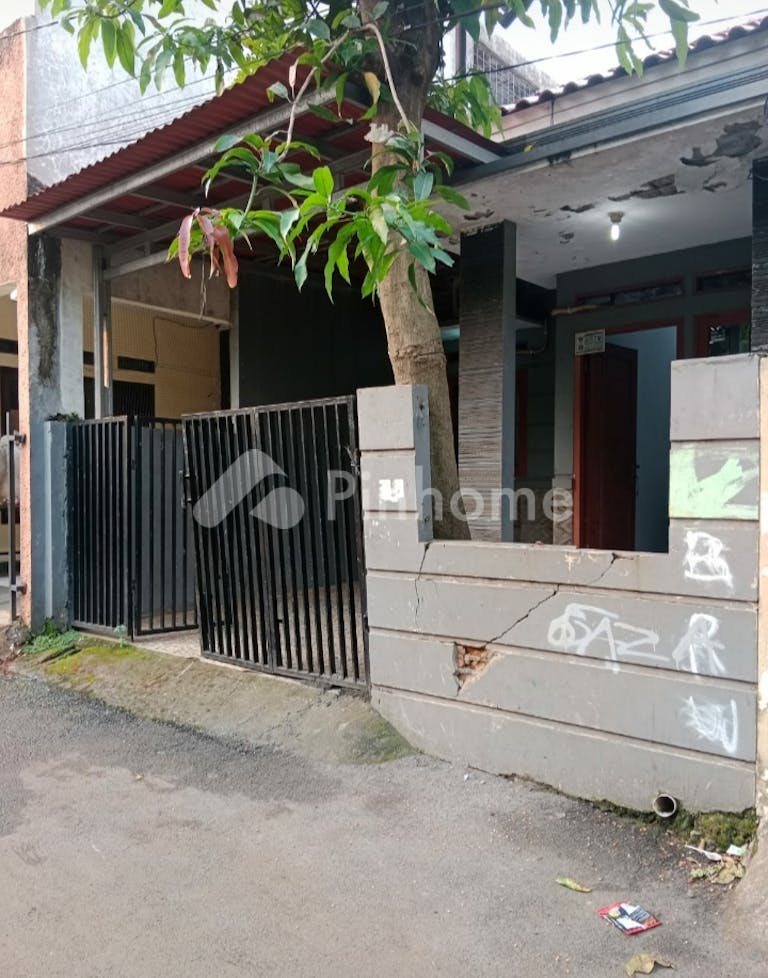 dijual rumah second siap pakai di kebagusan - 1