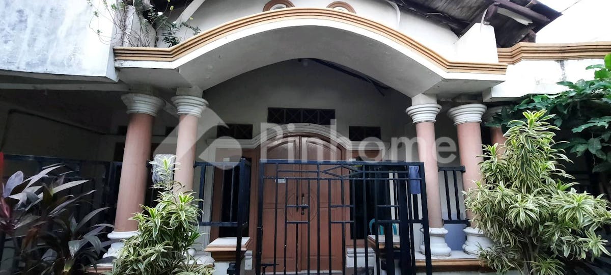 Dijual Rumah di Jl. Maulana Hasanudin - Gambar 1