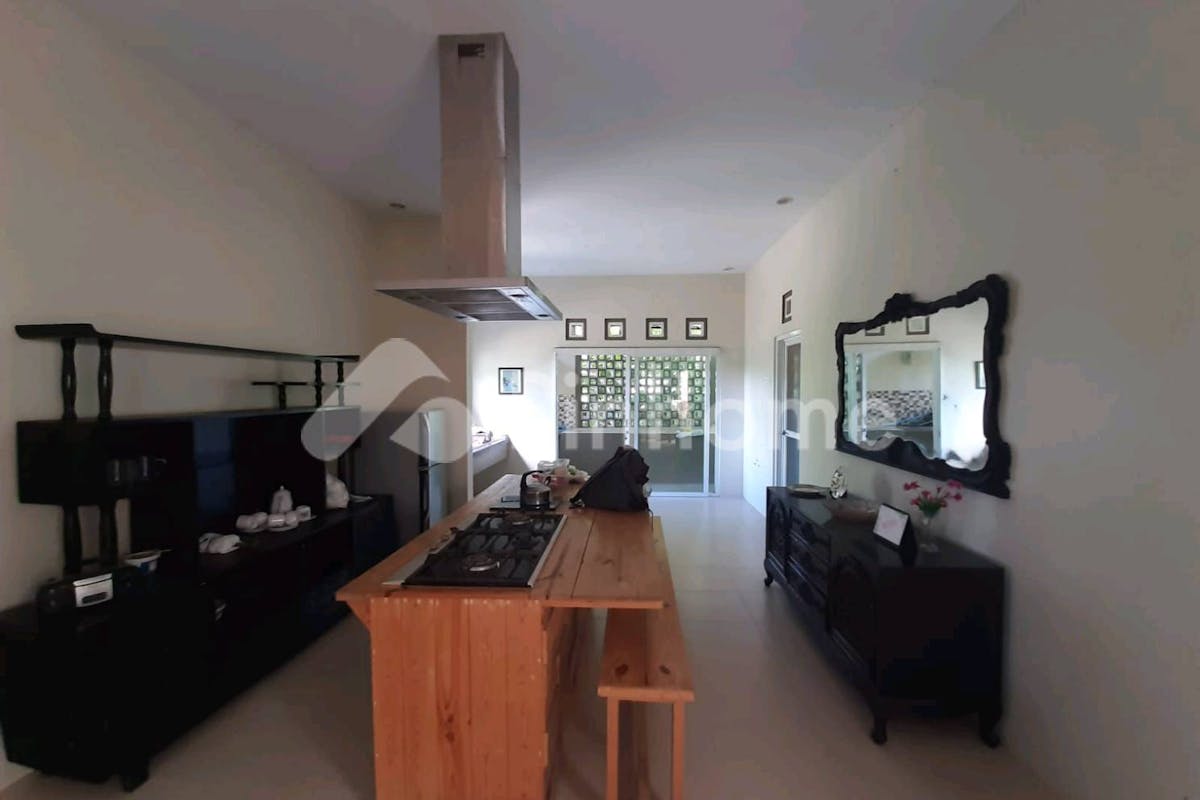 similar property dijual rumah villa lingkungan asri di jl kaliuramg km 17 - 4