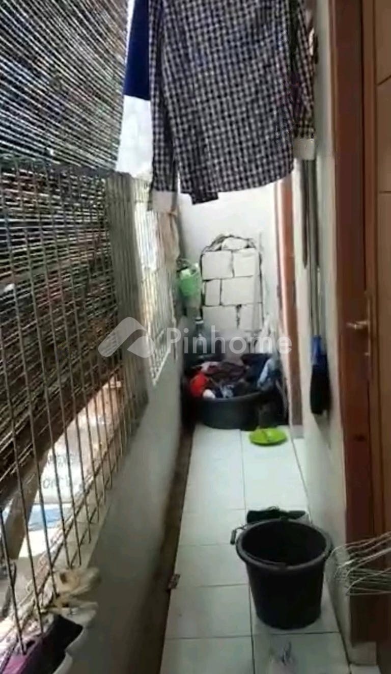 dijual rumah kosan 7 kamar termurah di jalan kramat pulo dalam 2 - 3