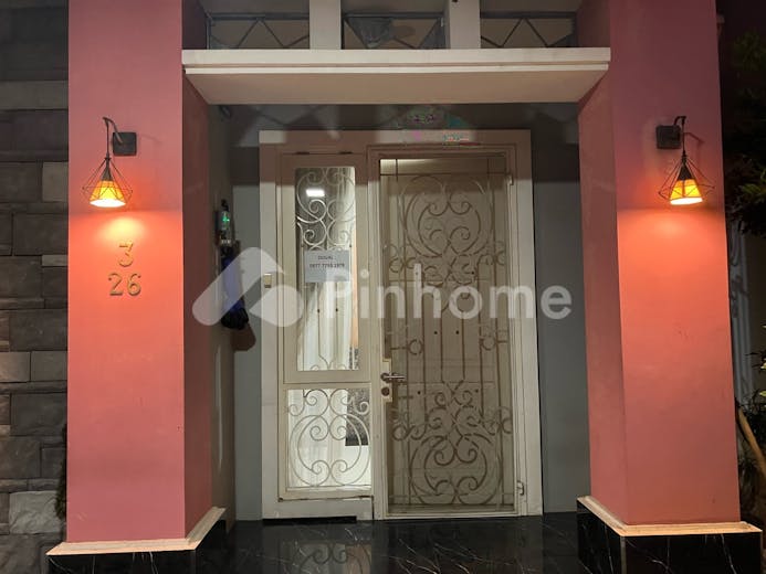 dijual rumah bohemia paramount serpong  gading serpong di jl  bohemia raya  klp  dua  kab tangerang - 2