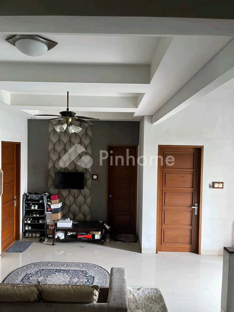 dijual rumah secondary dalam komplek di tanjung barat - 17