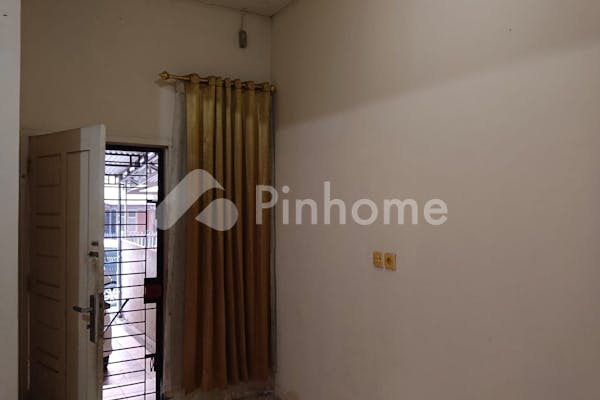 dijual rumah sevilla dekat fasilitas umum di jl  tp sriwijaya lorong pipa - 6