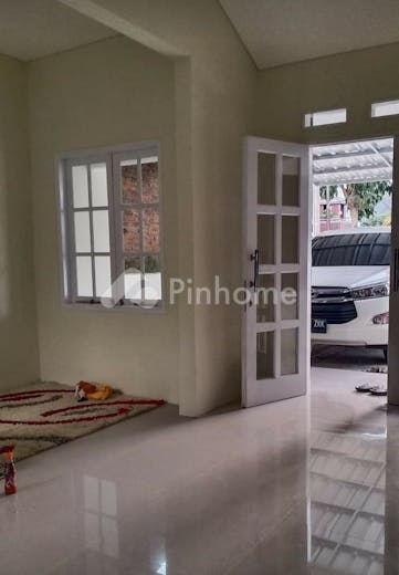 dijual rumah dekat masjid siap huni di komplek bumi orange - 3