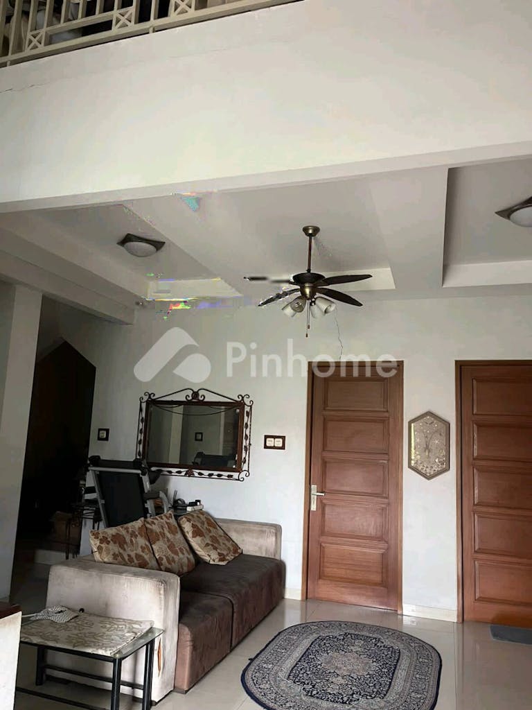 dijual rumah secondary dalam komplek di tanjung barat - 5