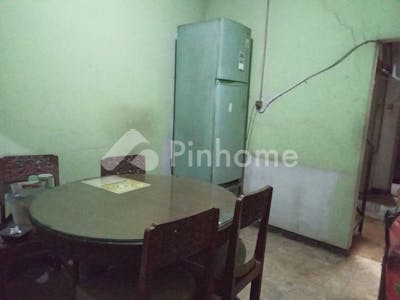 dijual rumah lokasi strategis di bumi satria kencana - 3