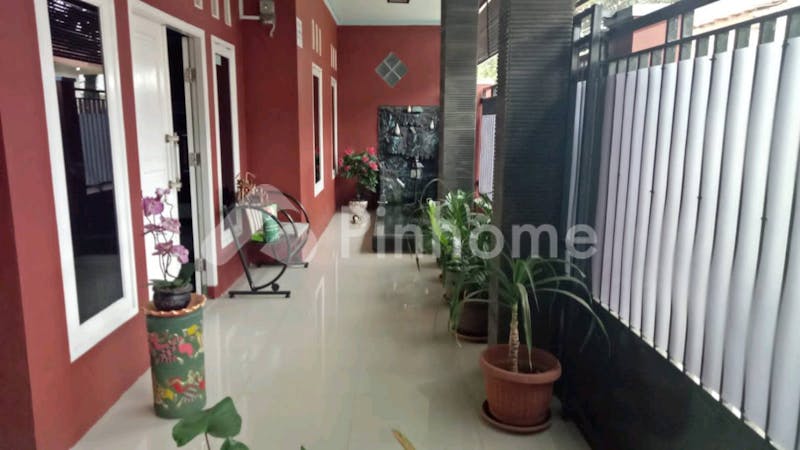 dijual rumah siap pakai di jl  raya tajur - 3