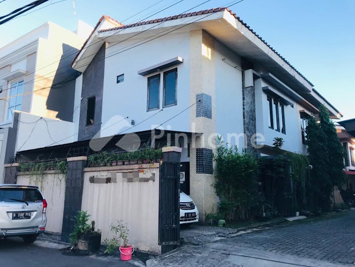 dijual rumah bagus furnished 3 3 miliar di pisangan timur - 1